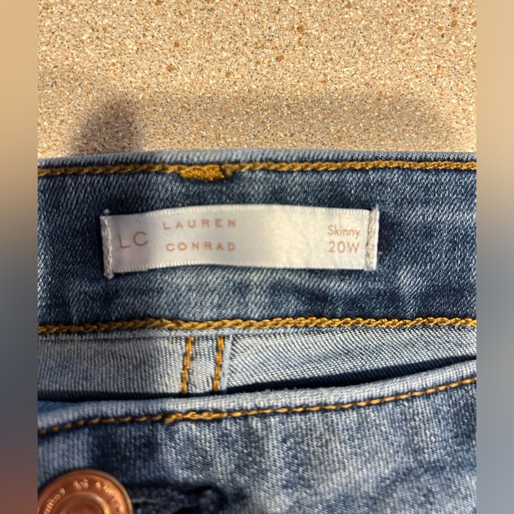 Lauren Conrad Light Wash Jeans